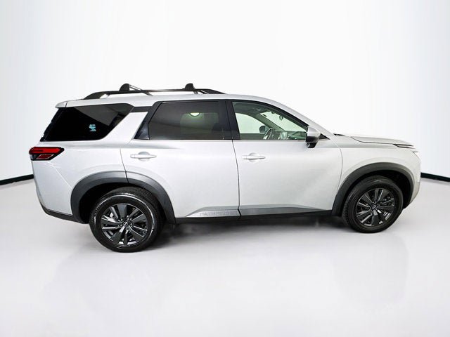 Certified 2023 Nissan Pathfinder SV image 4