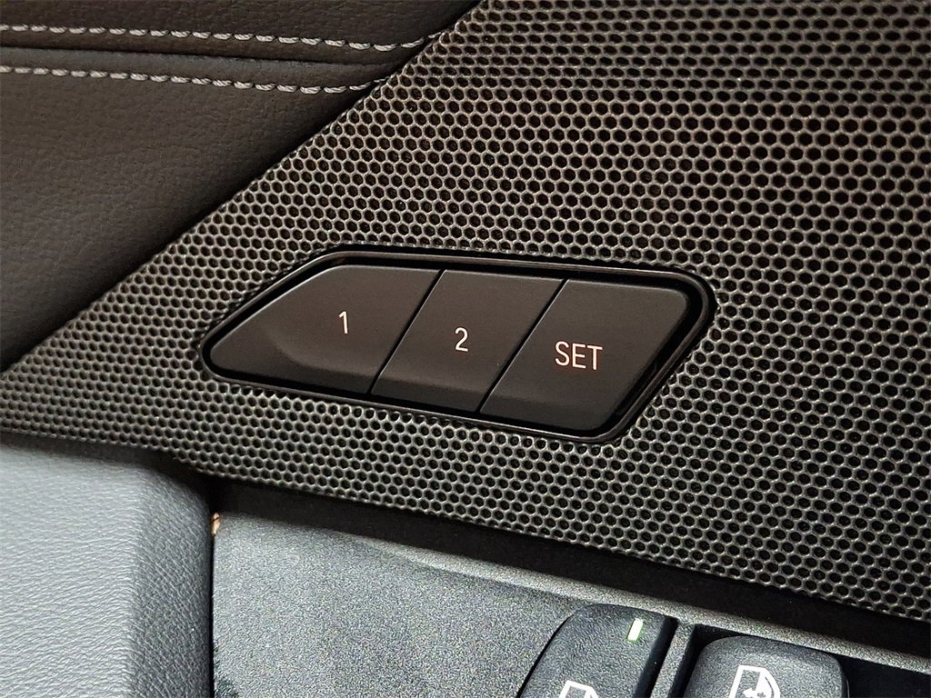 Used 2025 BMW i4 xDrive40i w/ M Sport Package image 25