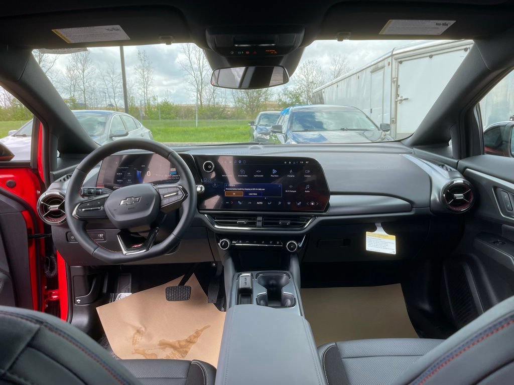 New 2026 Chevrolet Equinox EV RS FWD image 20