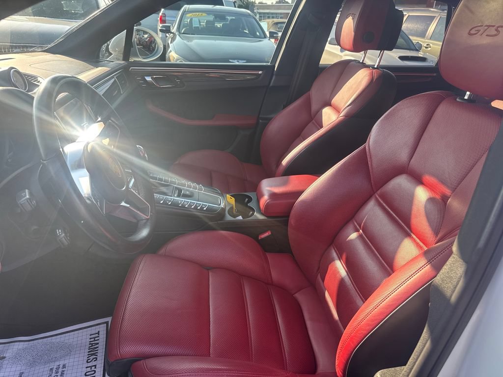 Used 2017 Porsche Macan GTS AWD/4WD image 9