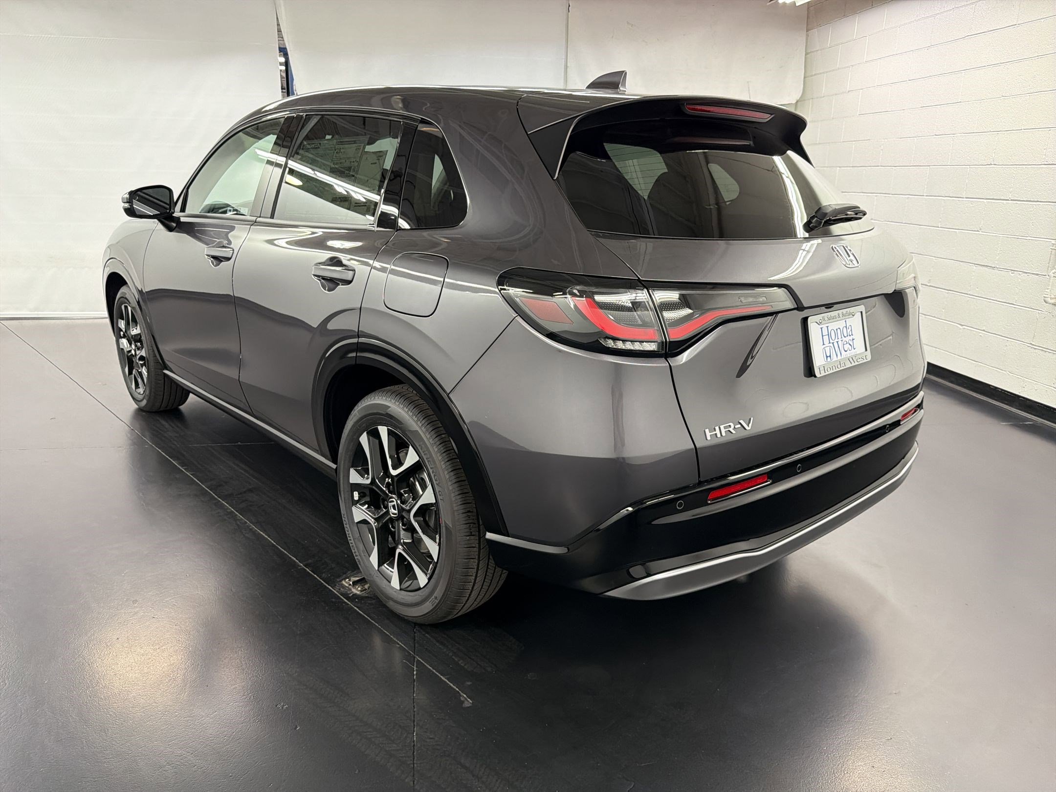 New 2027 Honda HR-V EX-L image 3