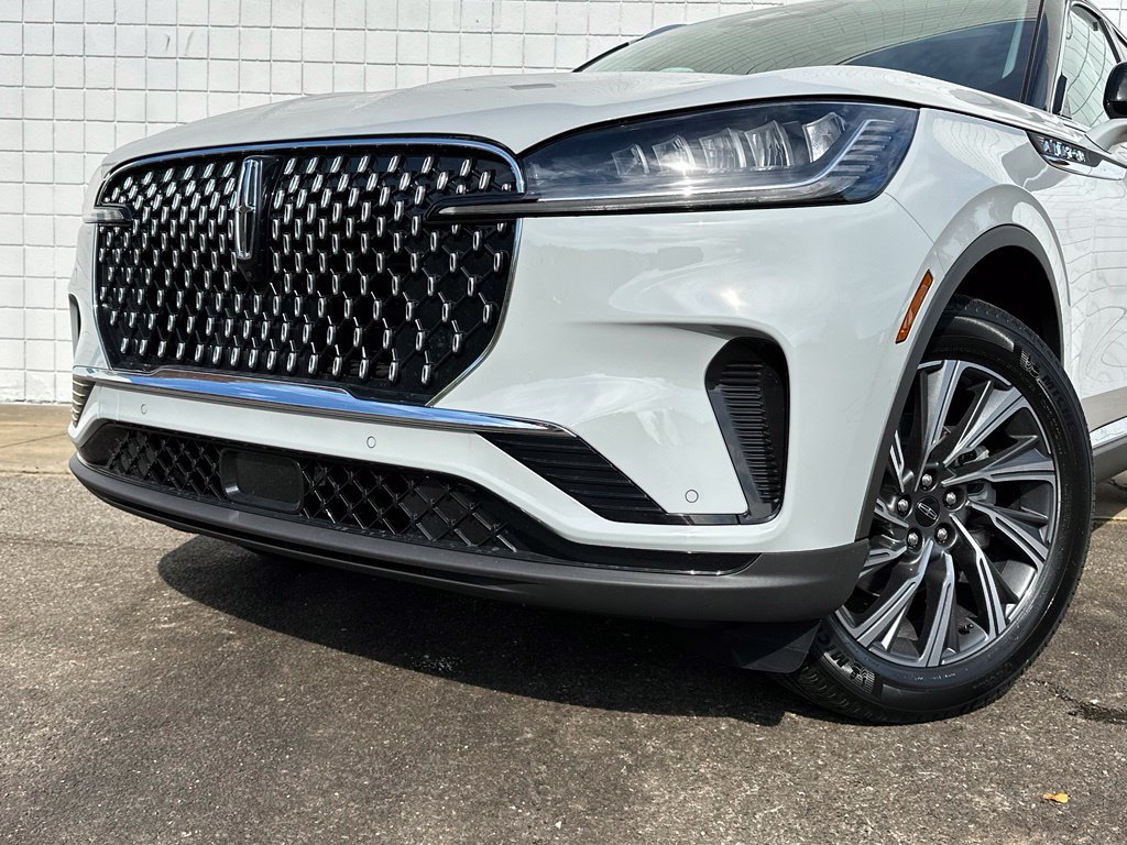 New 2027 Lincoln Aviator AWD image 32
