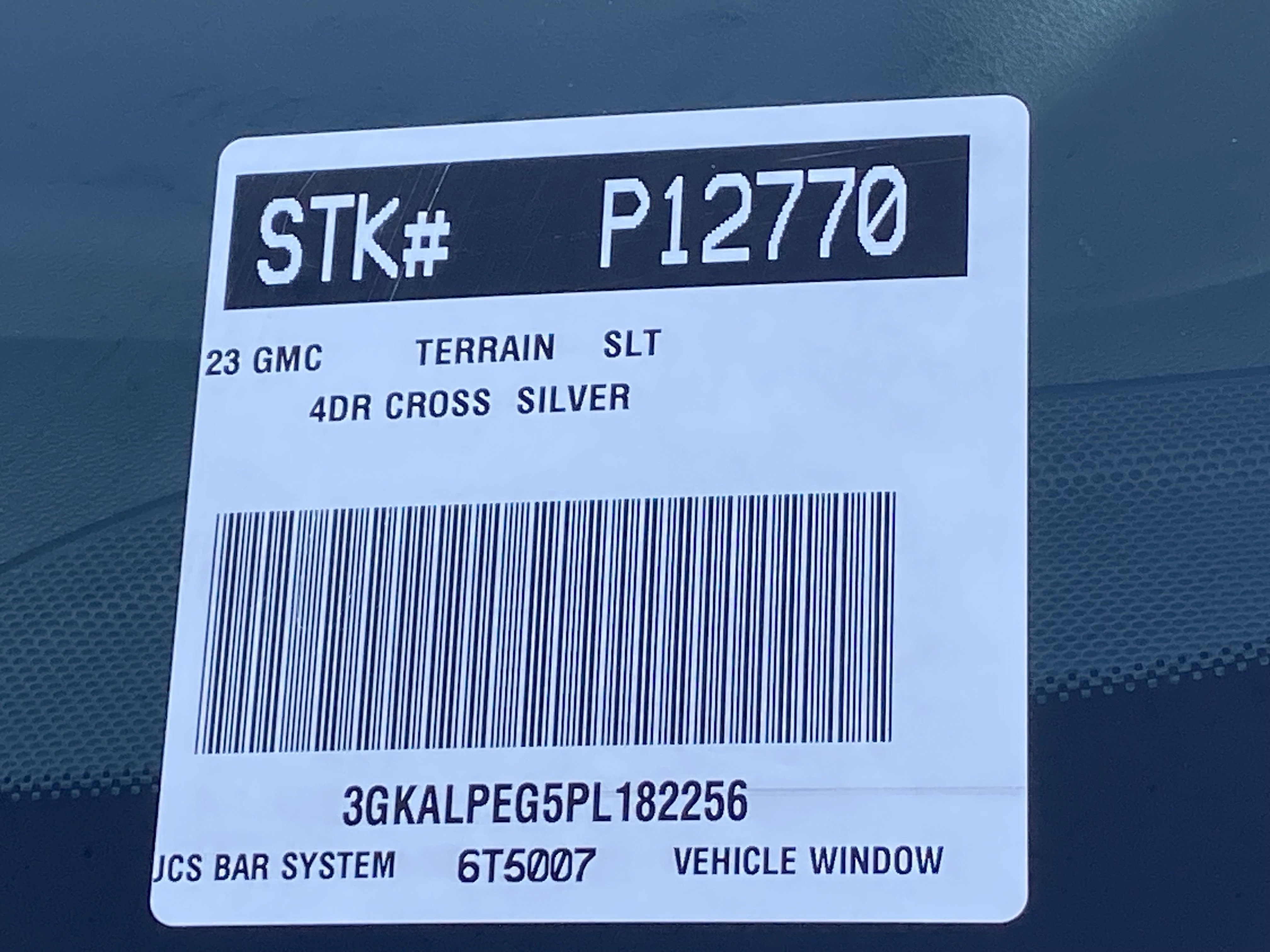 Used 2023 GMC Terrain SLT image 32