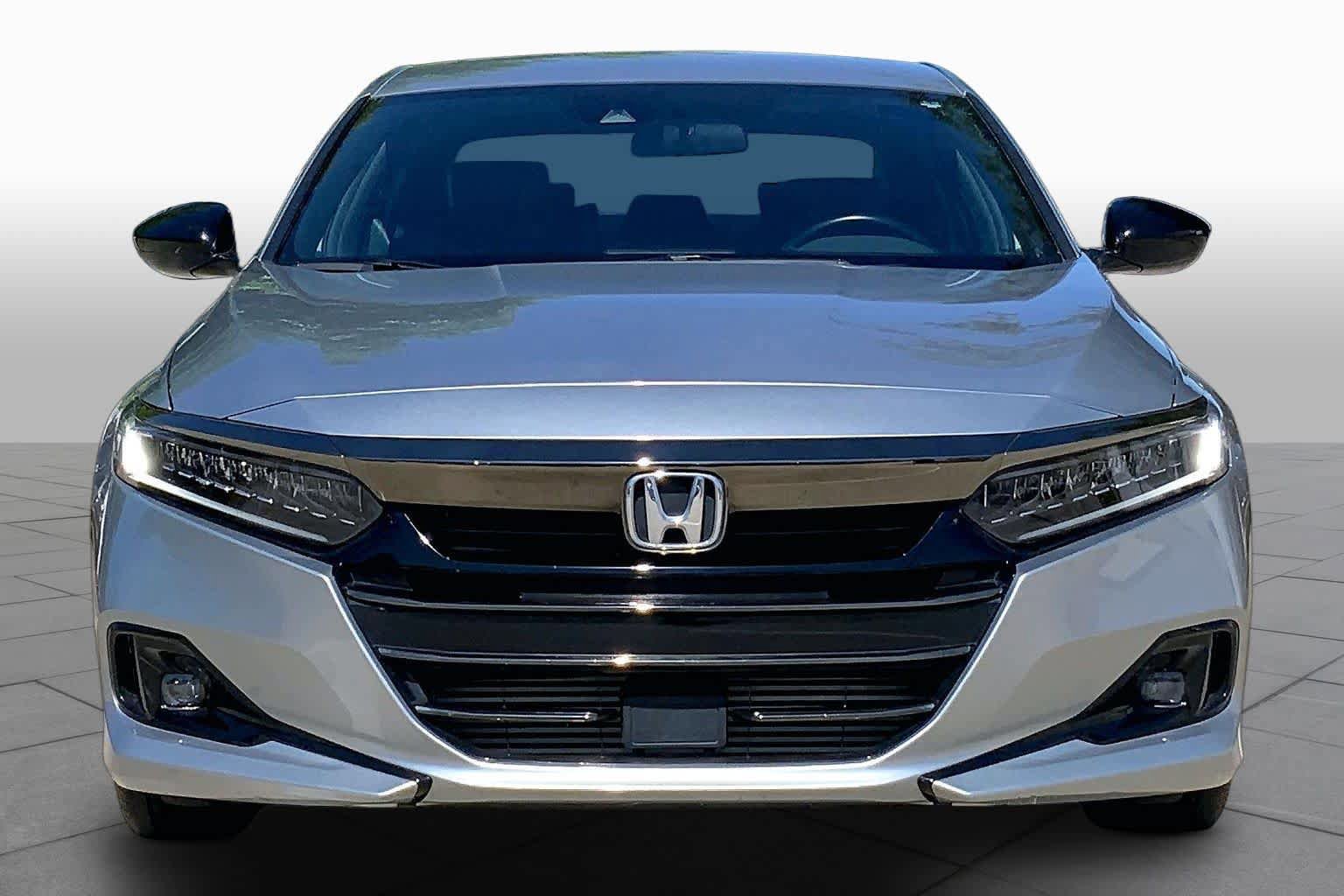 Used 2022 Honda Accord Sport image 4