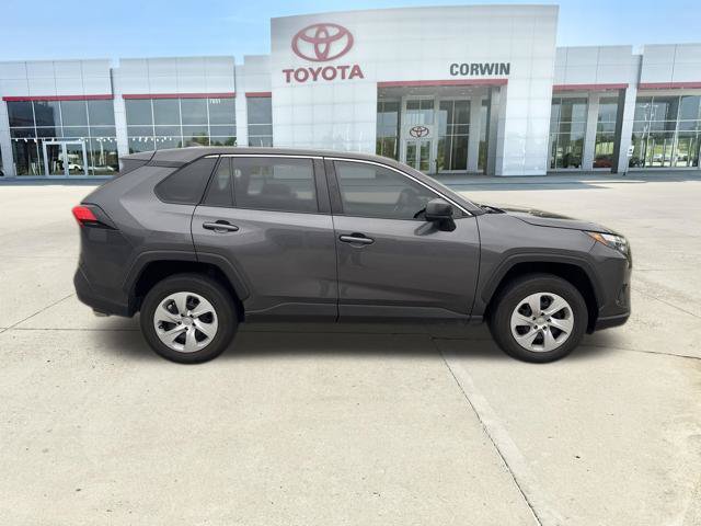 Used 2023 Toyota RAV4 LE AWD/4WD image 17