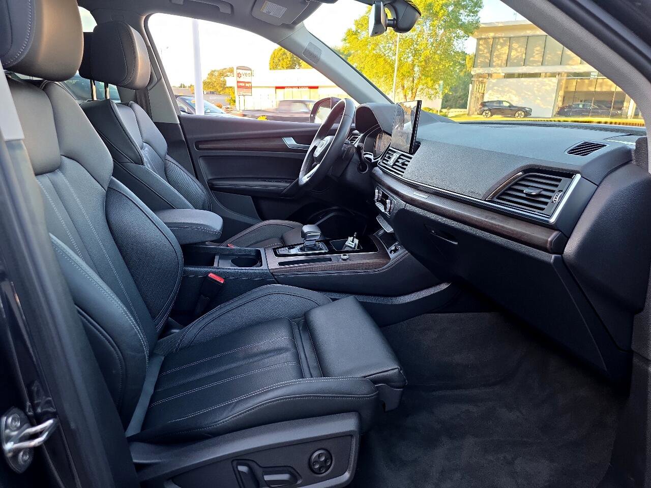 Used 2023 Audi Q5 2.0T Premium Plus w/ Premium Plus Package image 50