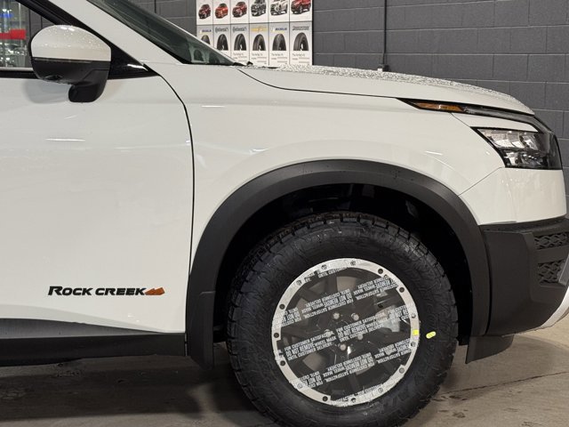 New 2025 Nissan Pathfinder Rock Creek image 8