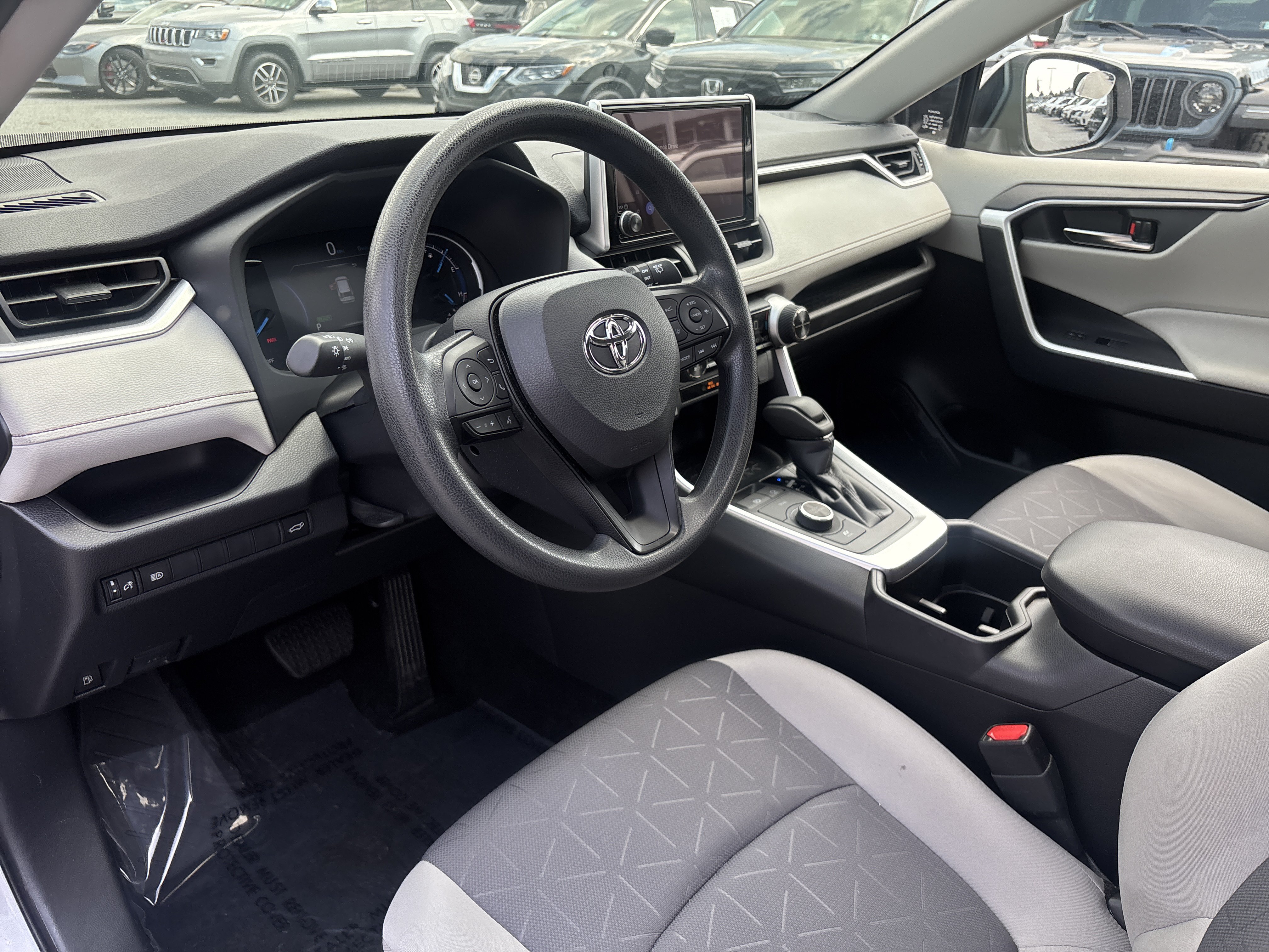 Used 2023 Toyota RAV4 XLE w/ Convenience Package AWD/4WD image 31