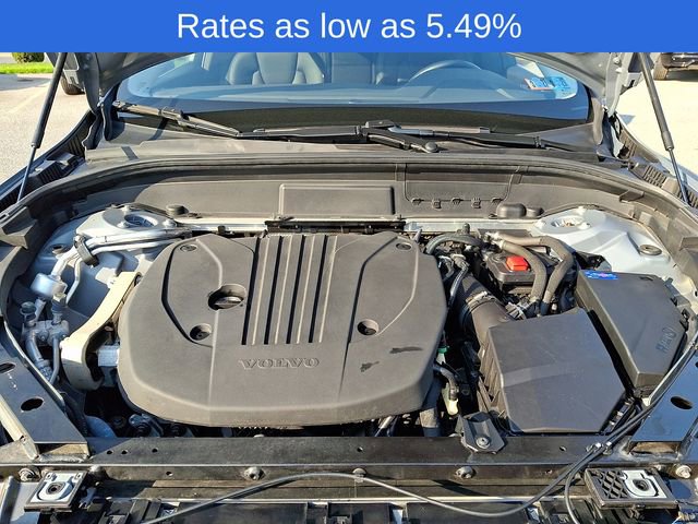 Certified 2022 Volvo XC60 B5 Momentum w/ Climate Package image 31