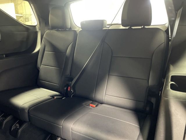 Used 2025 Chevrolet Traverse LT AWD/4WD image 24