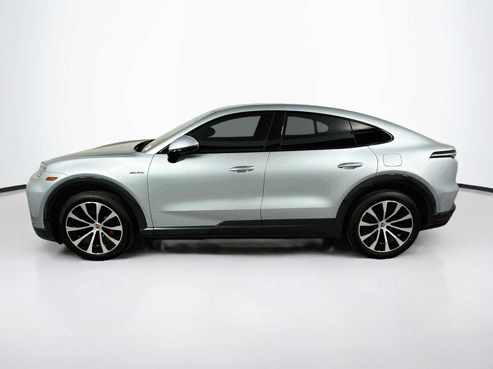 New 2026 Porsche Cayenne S AWD/4WD image 2