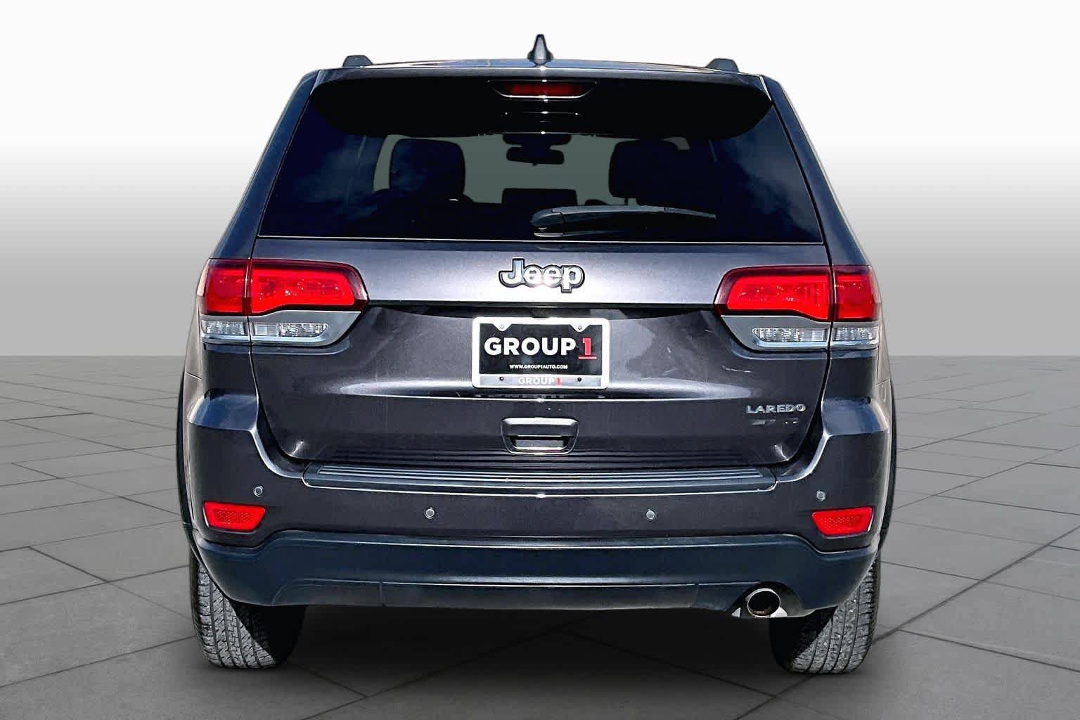 Used 2020 Jeep Grand Cherokee Laredo RWD image 7