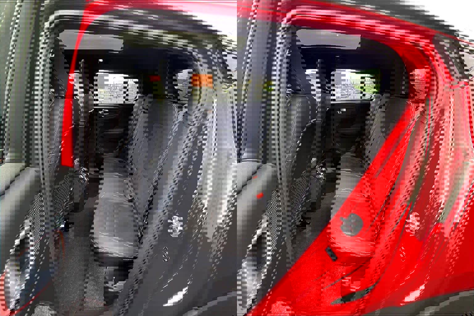 Used 2023 Volvo C40 P8 Recharge Ultimate w/ Protection Package Premier image 29