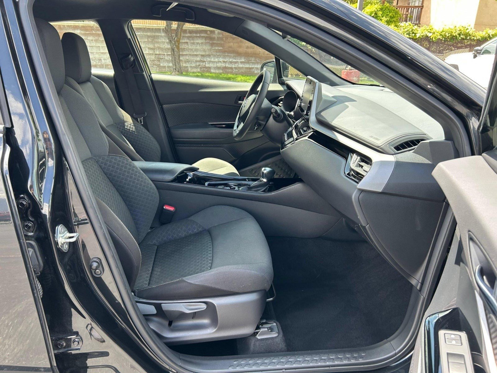 Used 2022 Toyota C-HR Nightshade FWD image 29