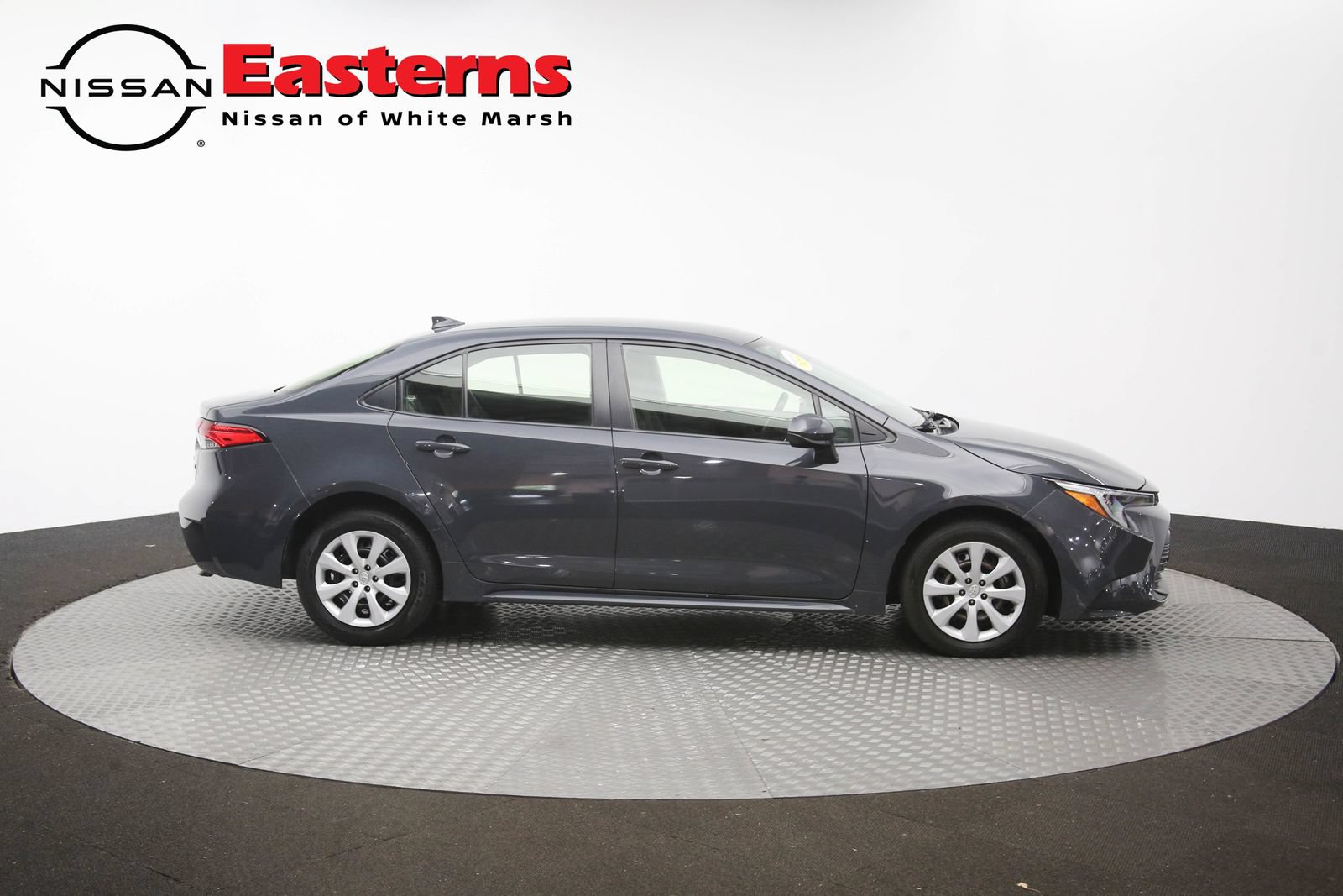 Used 2023 Toyota Corolla LE w/ Carpet Mat Package (TMS) FWD image 40