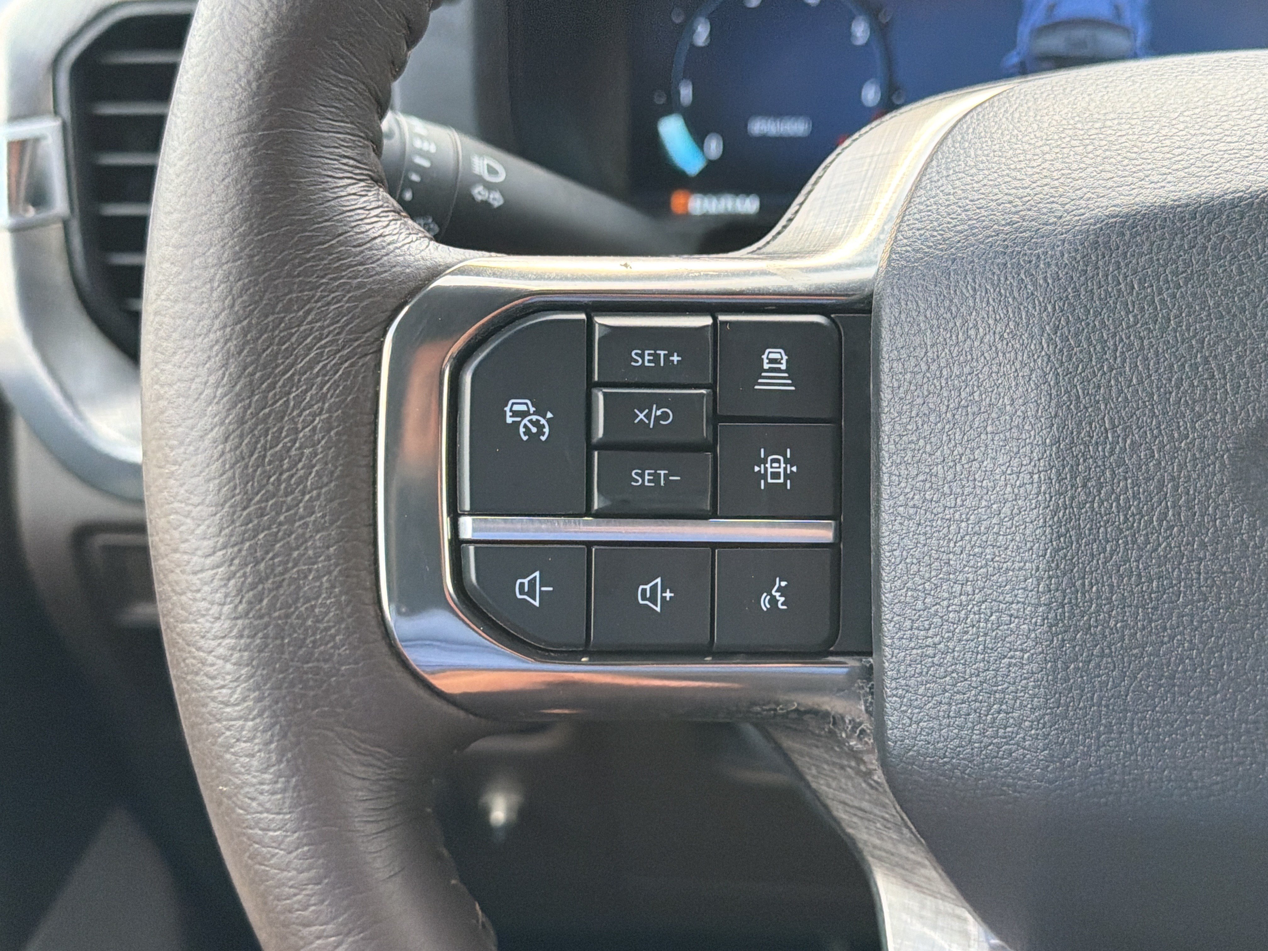 Used 2025 Ford F150 King Ranch AWD/4WD image 14