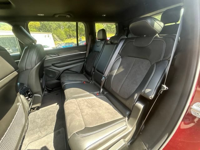 Used 2026 Jeep Grand Cherokee L 4WD image 15
