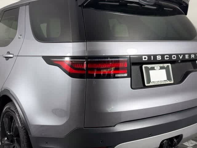 New 2026 Land Rover Discovery S AWD/4WD image 13