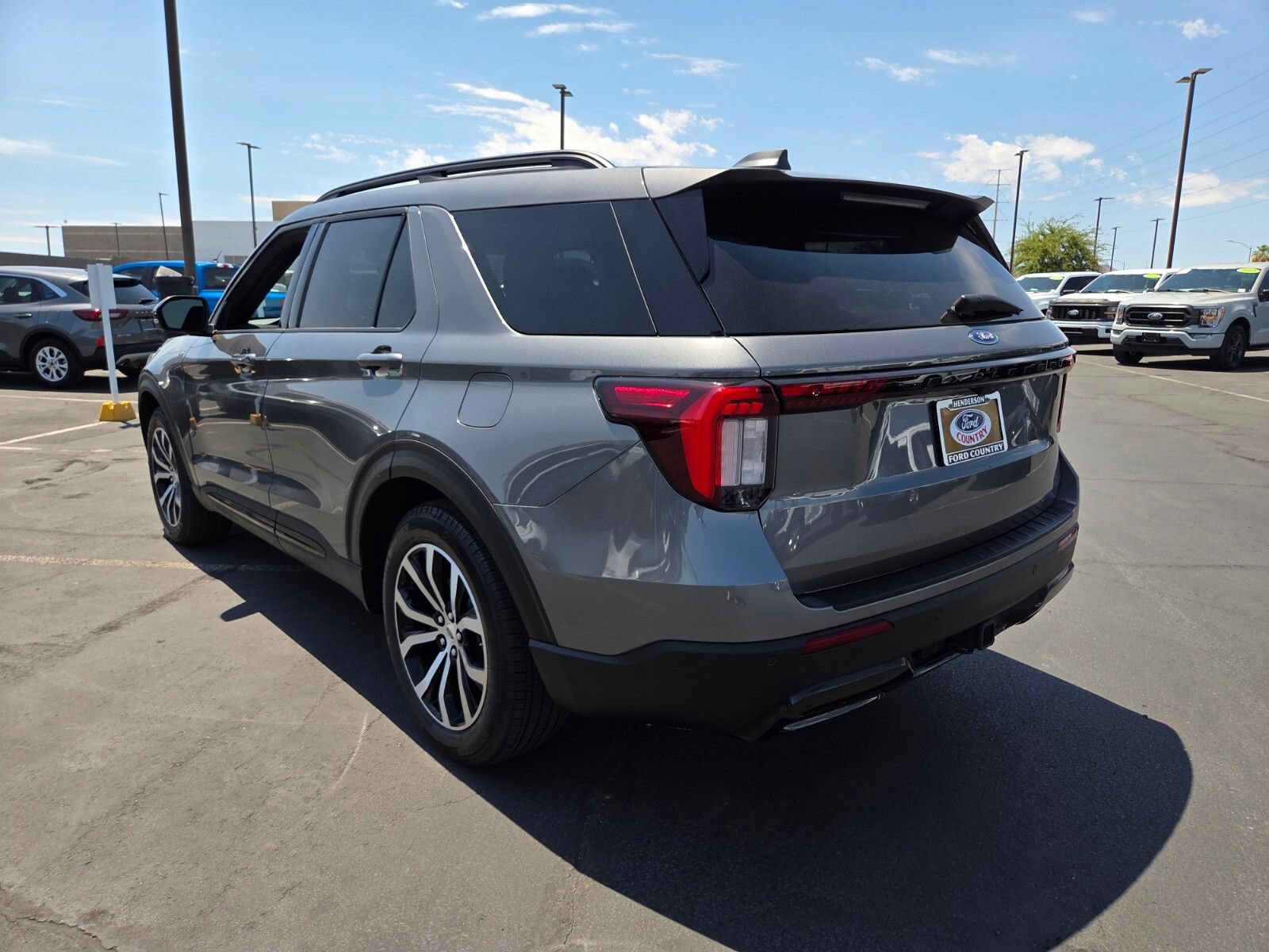 Certified 2025 Ford Explorer ST-Line RWD image 4