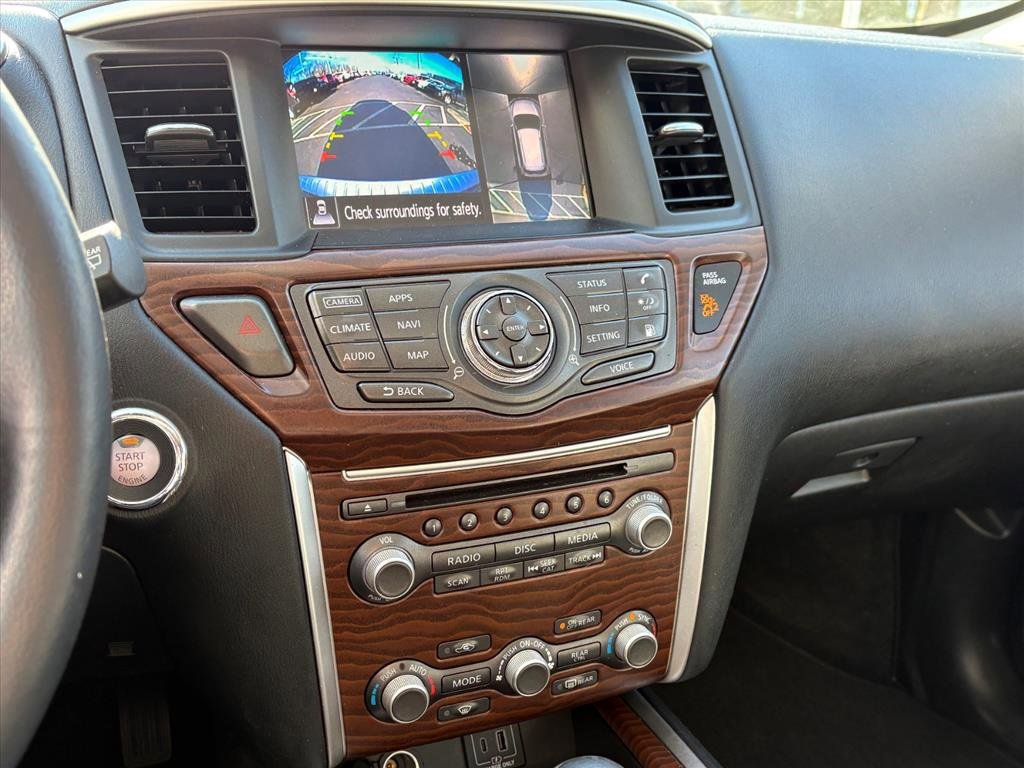 Used 2019 Nissan Pathfinder Platinum w/ Cargo Package image 10