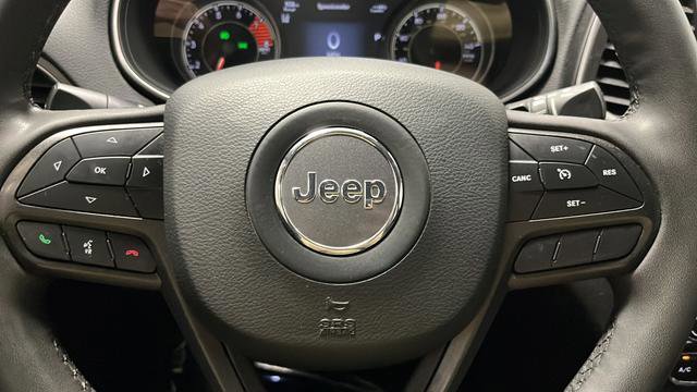 Used 2022 Jeep Cherokee Trailhawk w/ Sun, Sound & Nav Group AWD/4WD image 16