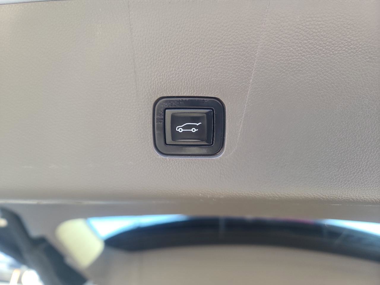 Used 2019 Chevrolet Traverse LT image 20