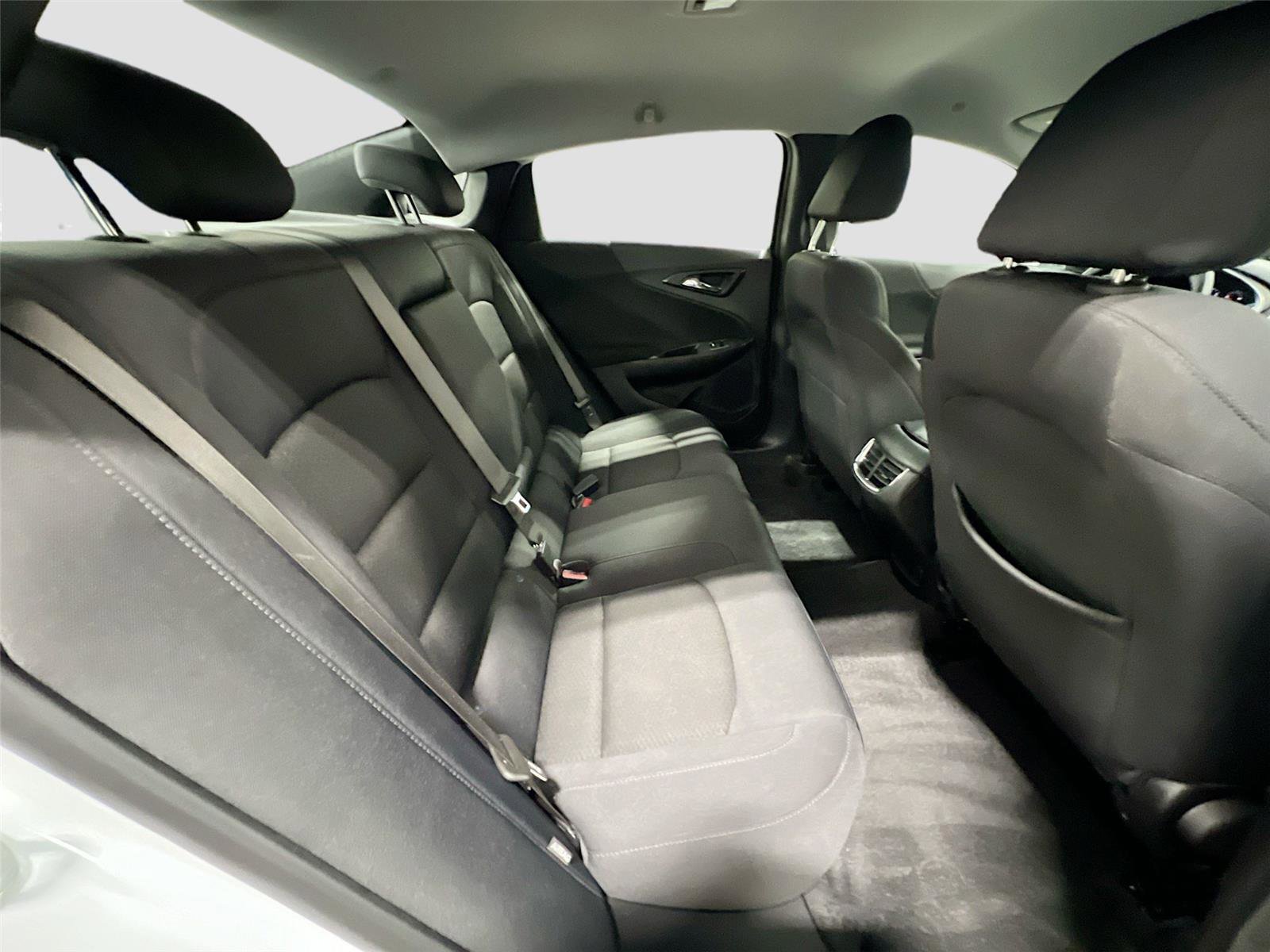 Used 2025 Chevrolet Malibu LT image 26