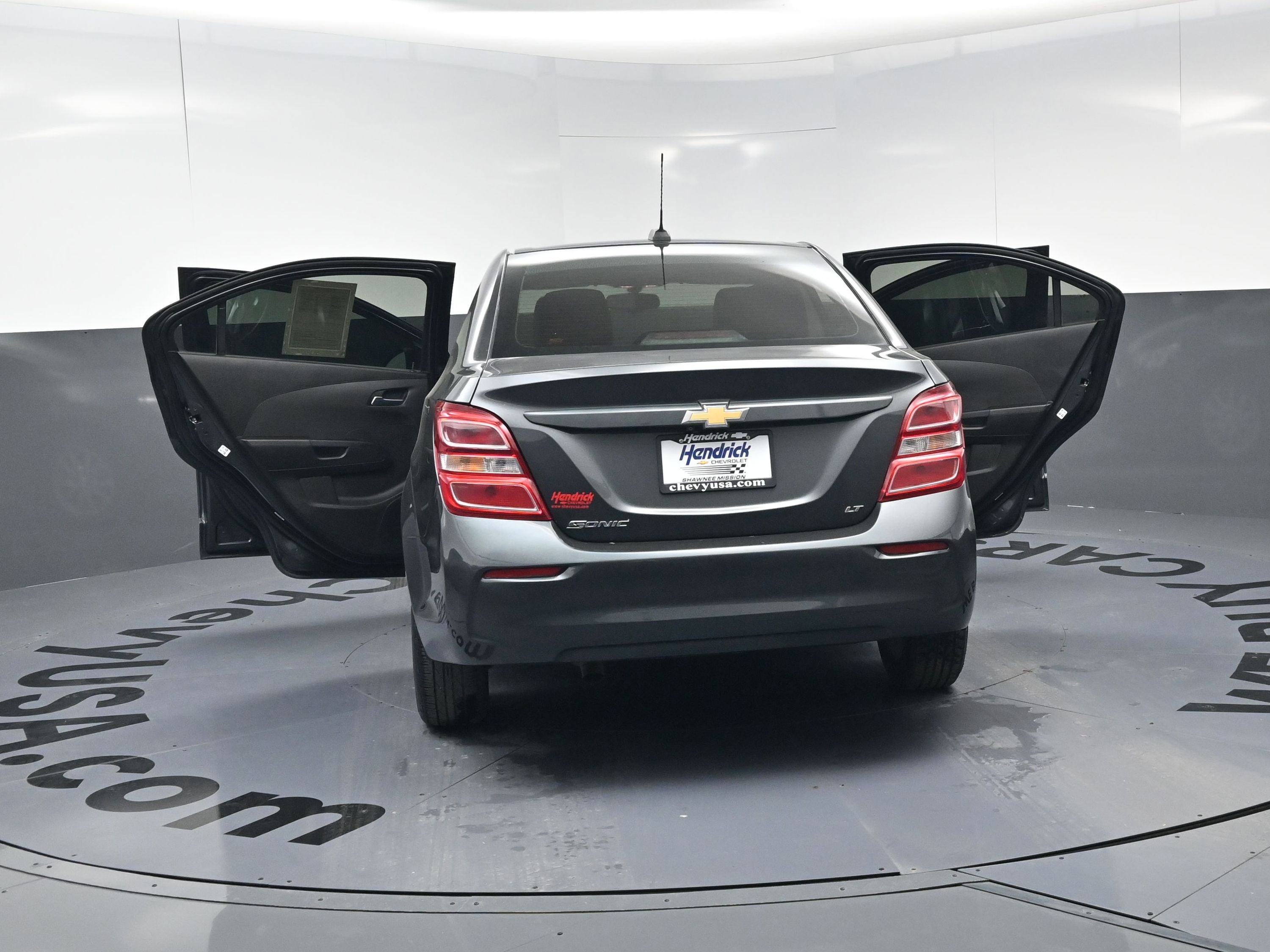 Used 2020 Chevrolet Sonic LT image 25