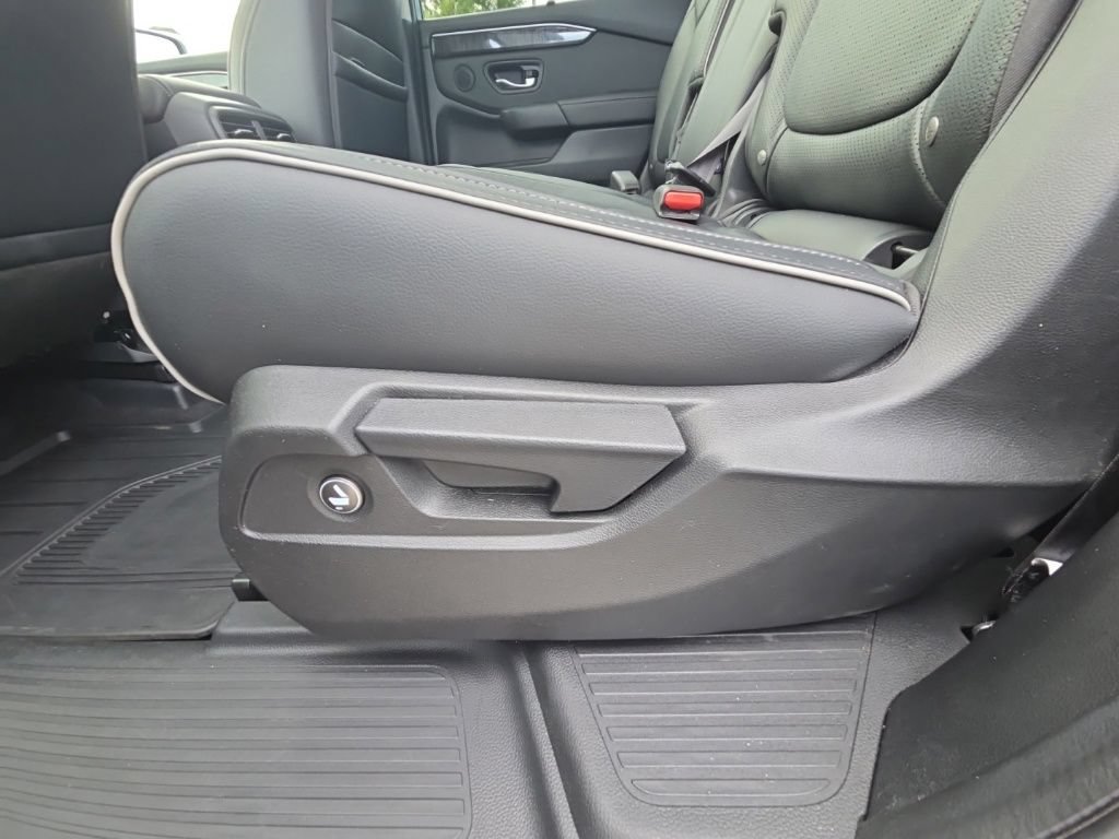 Used 2024 Honda Pilot Elite image 15