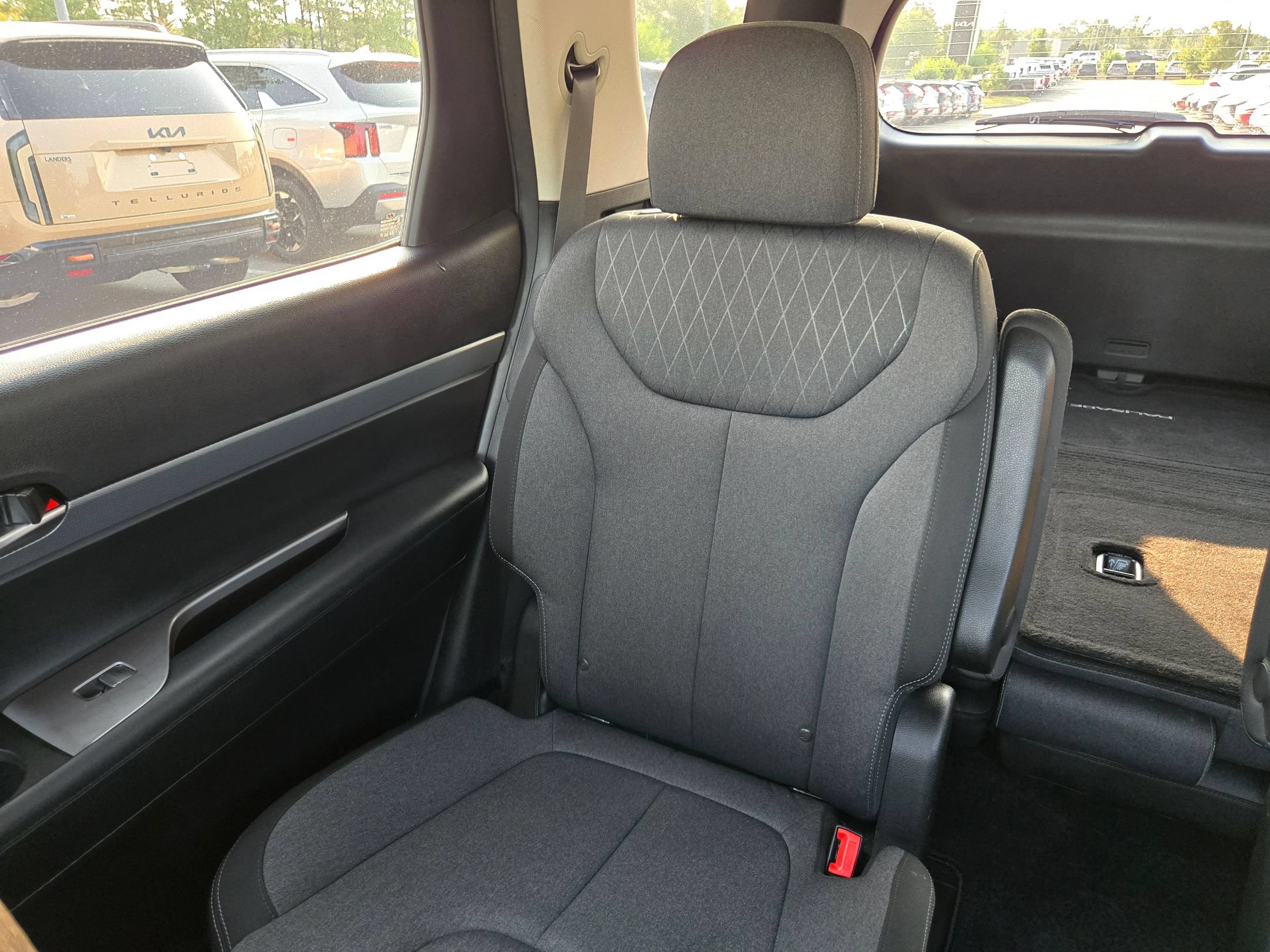 Used 2021 Hyundai Palisade SEL FWD image 12