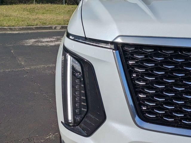 New 2026 Cadillac Escalade Luxury w/ Touring Package AWD/4WD image 9