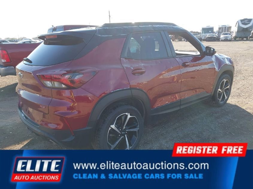 Used 2023 Chevrolet TrailBlazer RS w/ Sun and Liftgate Package image 7