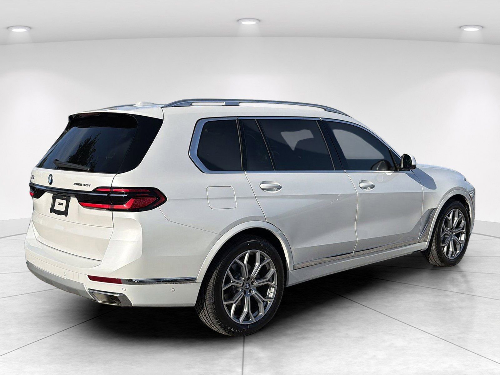 Used 2026 BMW X7 xDrive40i AWD/4WD image 4