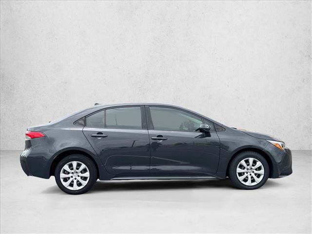 Used 2023 Toyota Corolla LE w/ Carpet Mat Package (TMS) FWD image 4