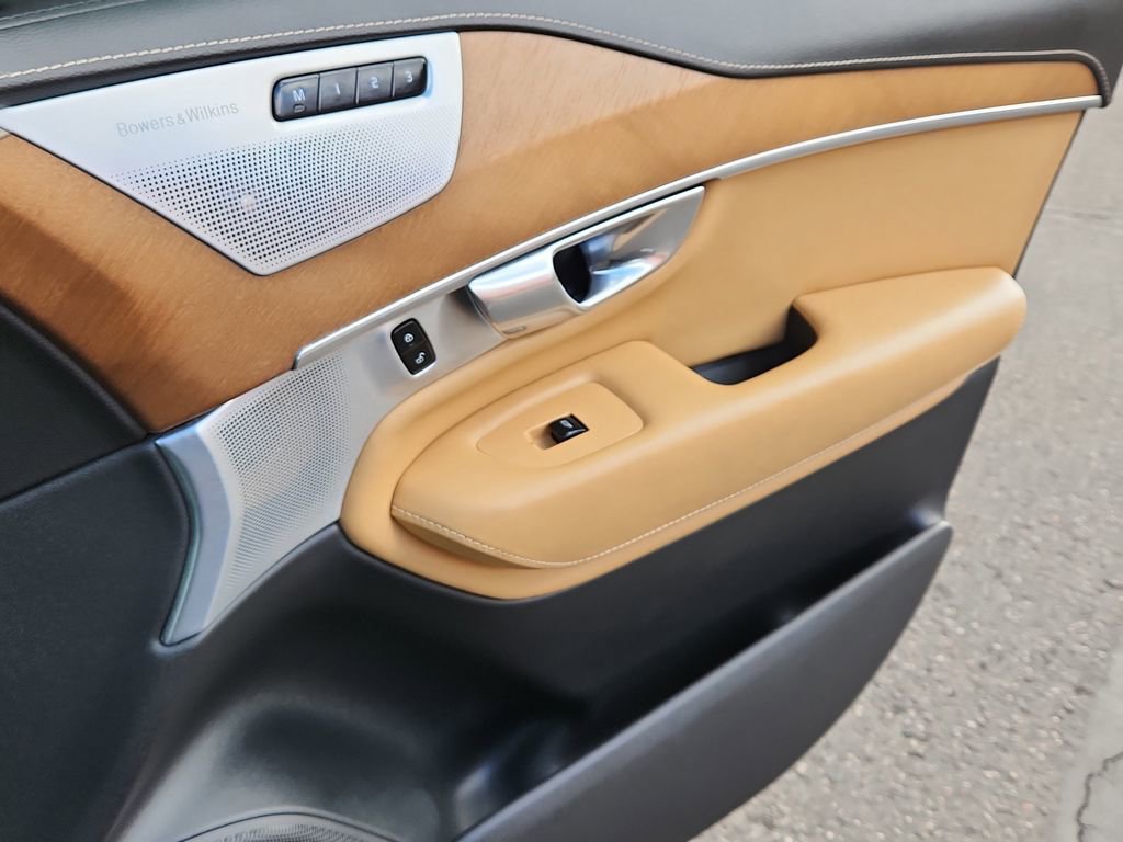 Used 2019 Volvo XC90 T6 Inscription w/ Advanced Package image 16