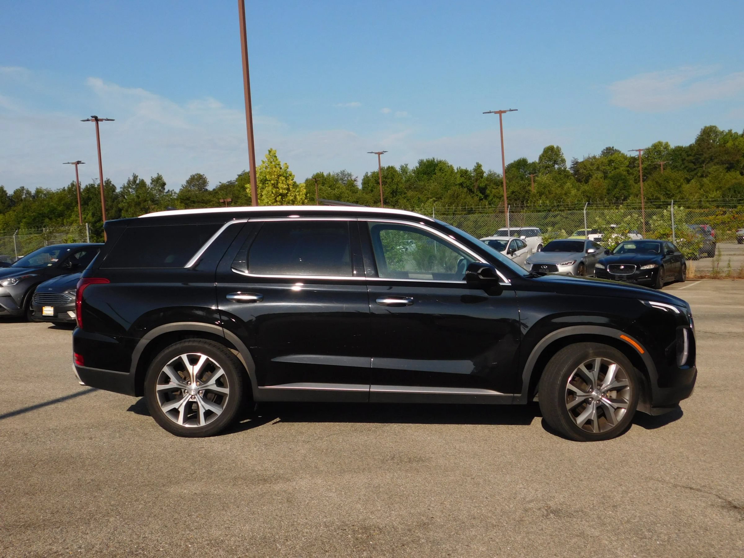 Used 2021 Hyundai Palisade SEL w/ Cargo Package AWD/4WD image 3