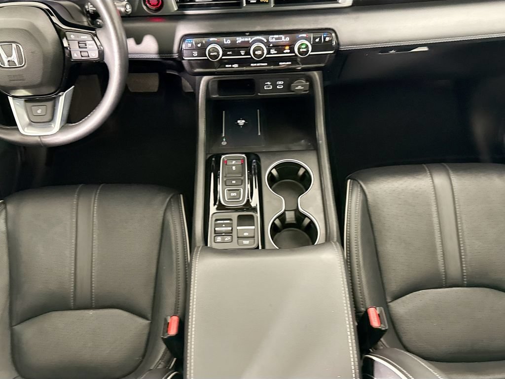 Used 2023 Honda Pilot Elite image 16