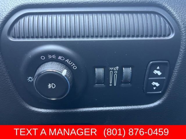 Used 2022 Jeep Wagoneer Series II w/ Premium Group I AWD/4WD image 20