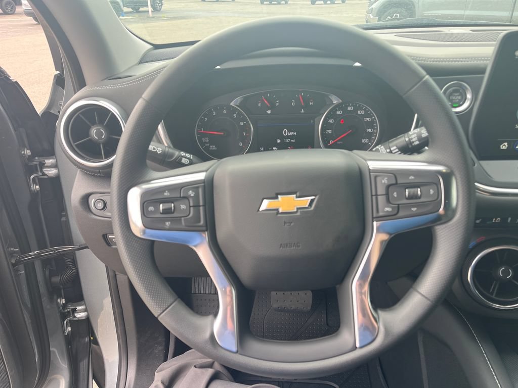 New 2026 Chevrolet Blazer LT w/ Convenience Package AWD/4WD image 12