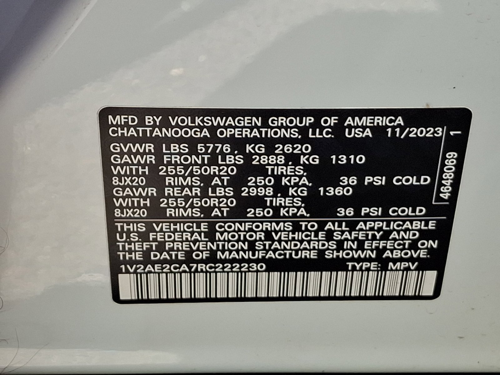Certified 2024 Volkswagen Atlas Cross Sport SEL R-Line AWD/4WD image 27