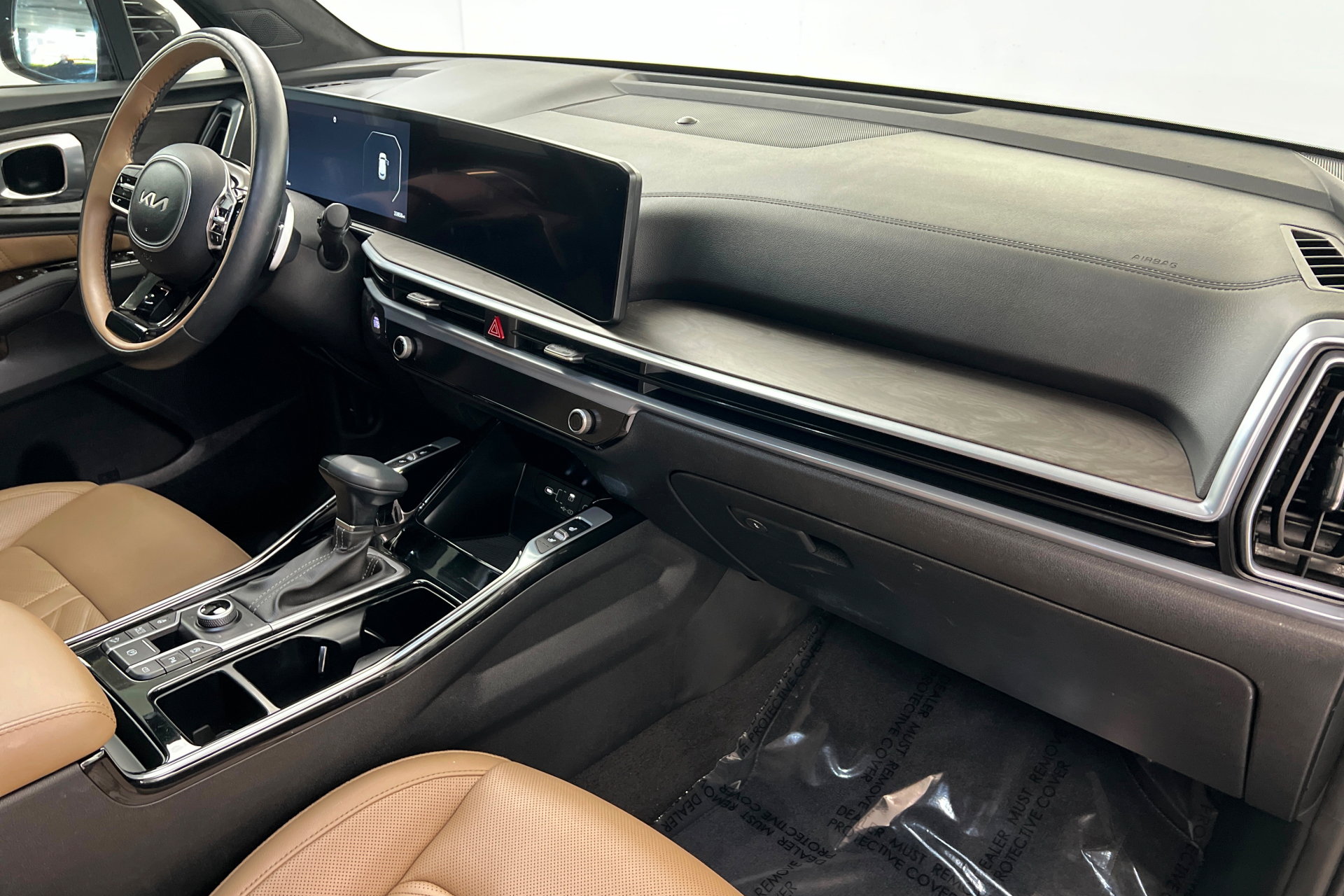 Used 2024 Kia Sorento SX Prestige w/ Olive Brown Leather Package image 26