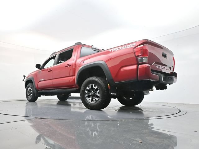 Used 2017 Toyota Tacoma TRD Off-Road AWD/4WD image 50