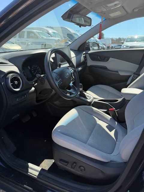 Used 2023 Hyundai Kona SEL w/ Cargo Package image 9