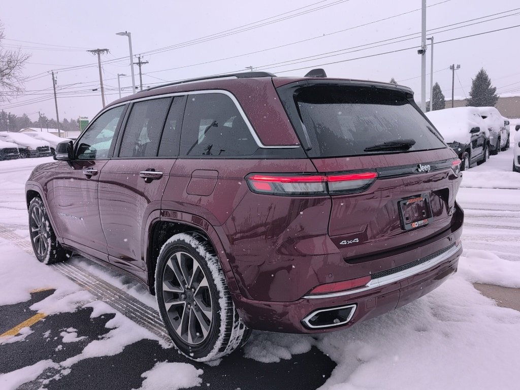 Used 2023 Jeep Grand Cherokee Overland image 5