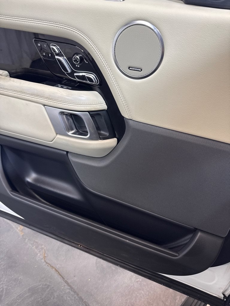 Used 2019 Land Rover Range Rover HSE AWD/4WD image 15