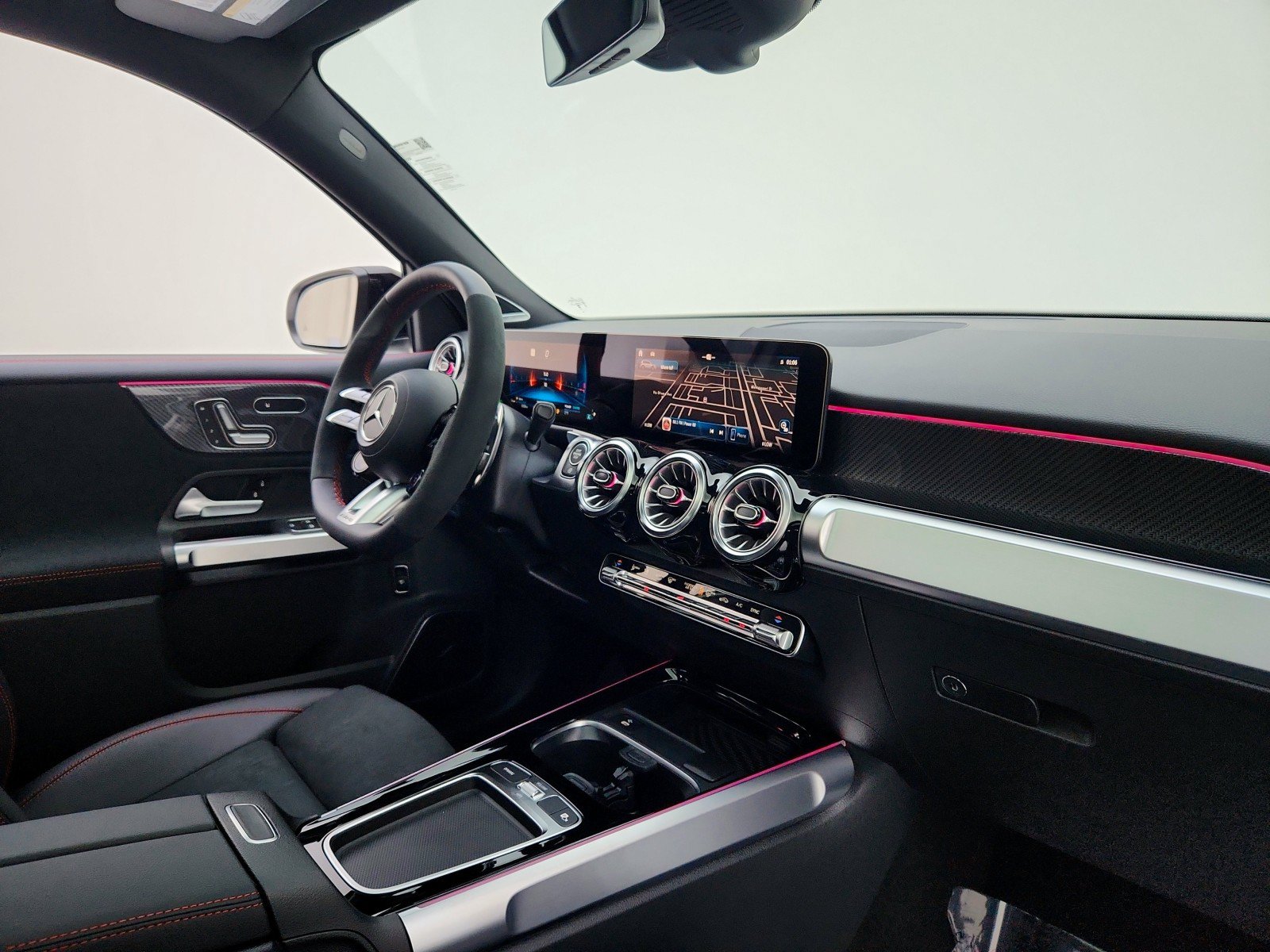 New 2026 Mercedes-Benz GLB 35 AMG 4MATIC image 18