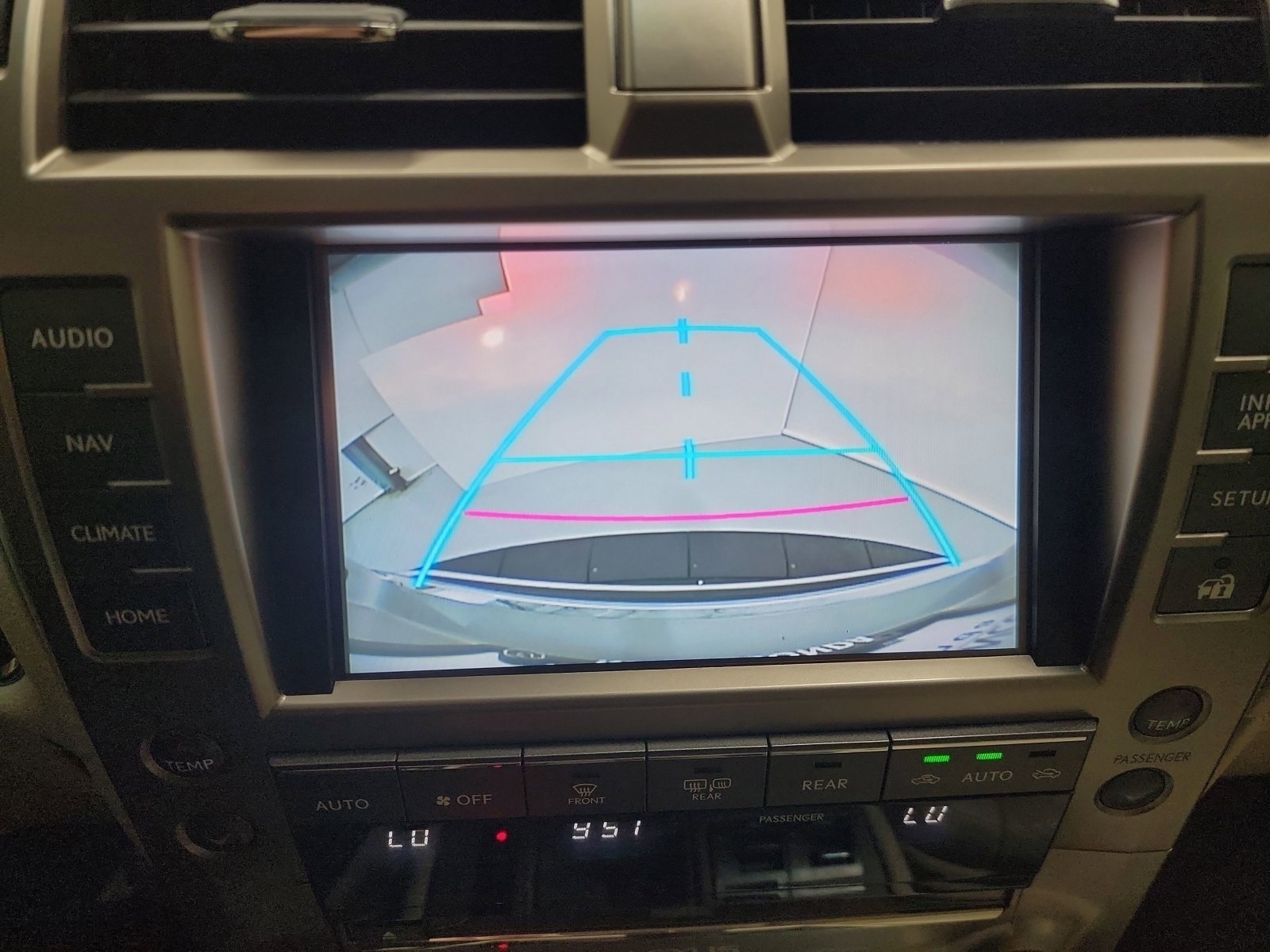 Used 2014 Lexus GX 460 Luxury image 23