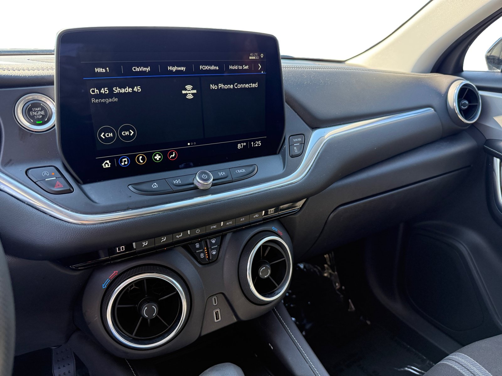 Used 2023 Chevrolet Blazer LT w/ Driver Confidence Package FWD image 12