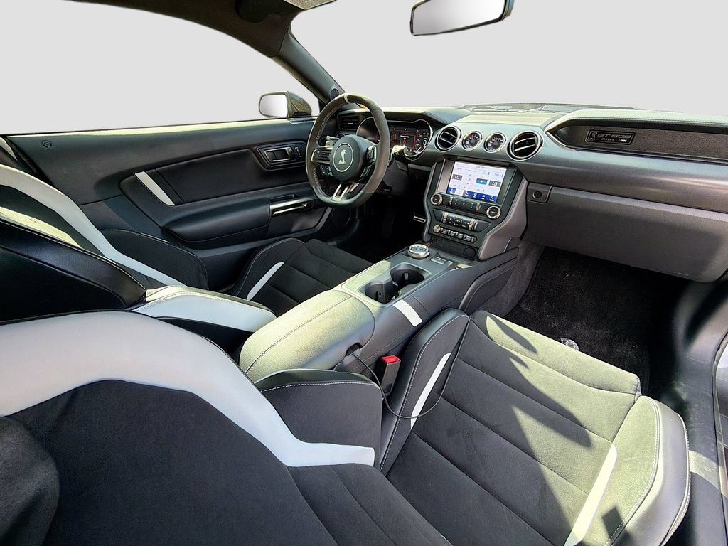 Used 2020 Ford Mustang Shelby GT500 w/ Technology Package RWD image 30