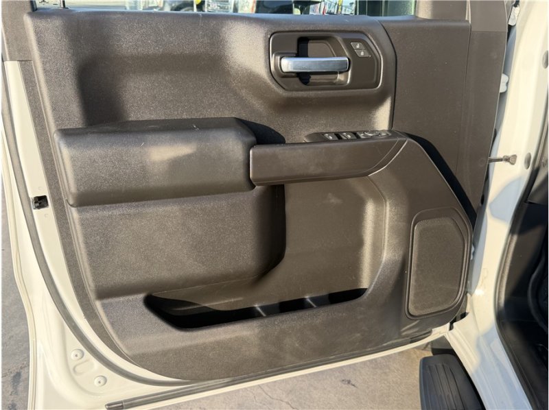 Used 2019 Chevrolet Silverado 1500 Custom w/ Custom Max Trailering Package AWD/4WD image 15